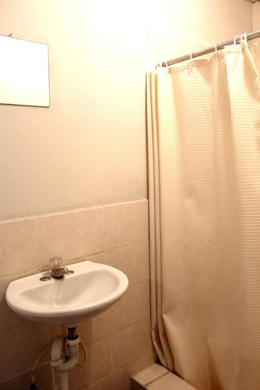 Ximenas Guest House San Salvador Extérieur photo