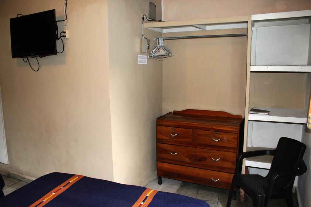 Ximenas Guest House San Salvador Extérieur photo