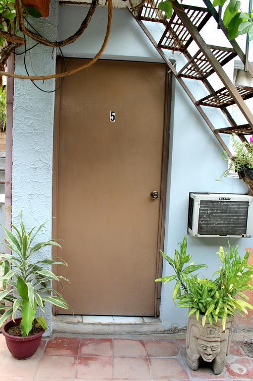 Ximenas Guest House San Salvador Extérieur photo