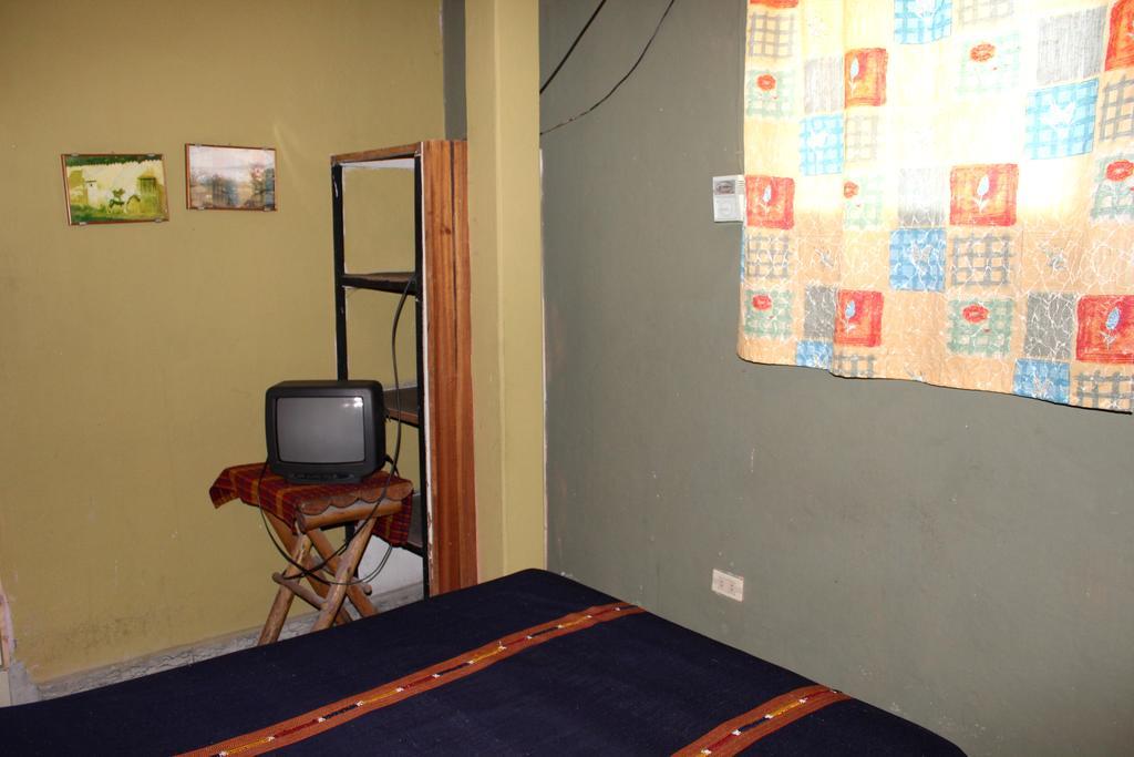 Ximenas Guest House San Salvador Extérieur photo